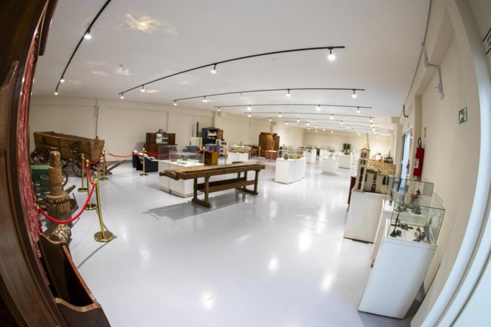 exposição de objetos antigos