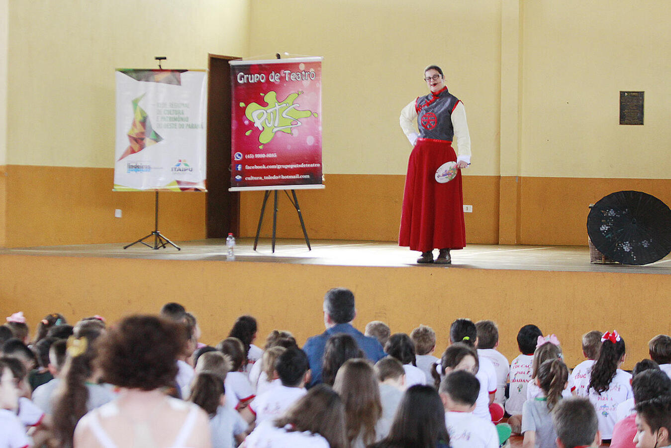 Teatro nas Escolas