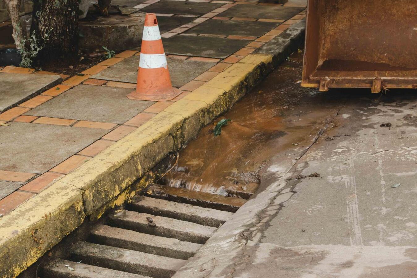 Prefeitura trabalha para melhorar estruturas de escoamento de águas pluviais