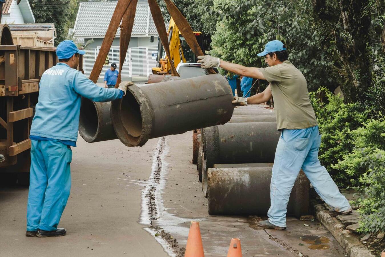 Prefeitura trabalha para melhorar estruturas de escoamento de águas pluviais