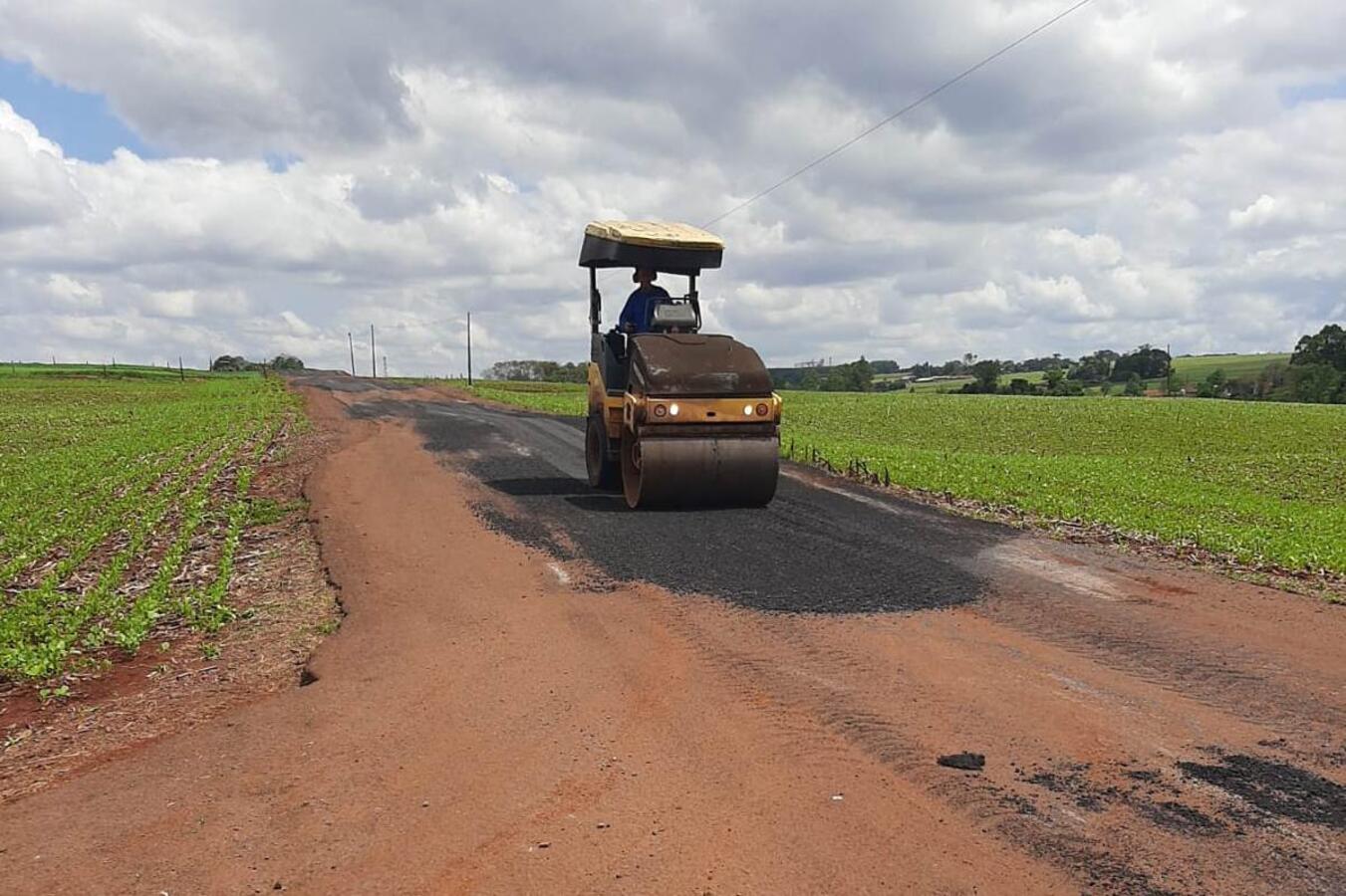 Recuperação de vias da sede e do interior estão em ritmo acelerado