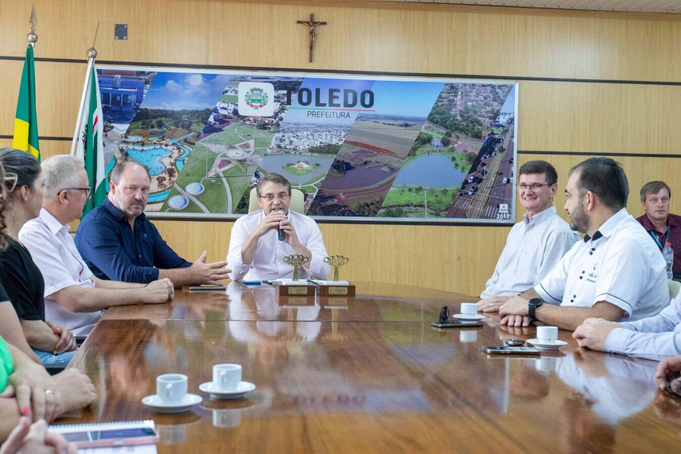 Representantes do poder público e da sociedade civil celebraram envio aos fundos no valor de R$ 714,8 mil, advindos de parte do imposto de renda pago pela empresa