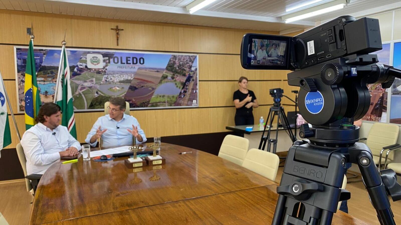 Durante live transmitida pela página da Prefeitura de Toledo no Facebook, secretário Maicon Stuani apresentou ações na área em conversa com o prefeito Beto Lunitti