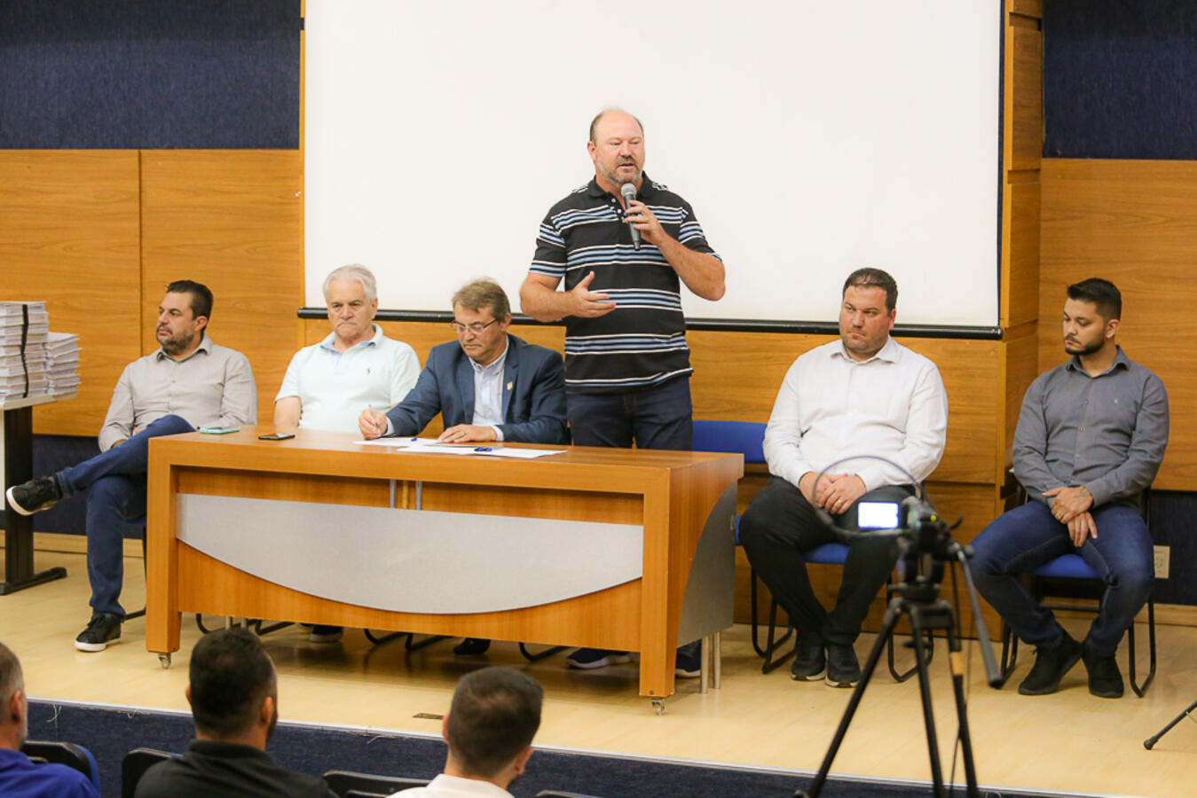 Empresários firmam contratos de compra de terrenos industriais em Toledo