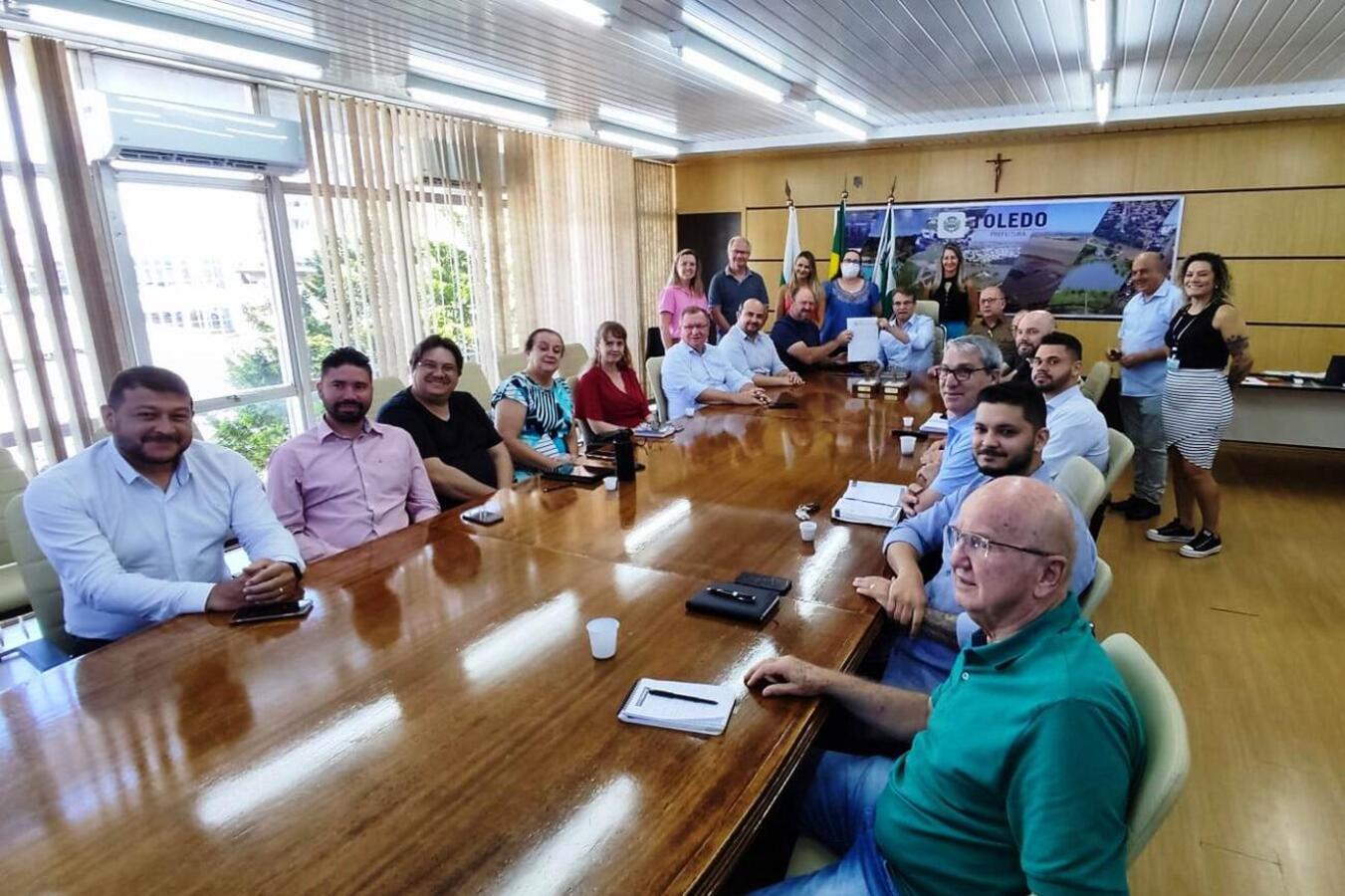 Prefeitura avança e edital para gestão do Hospital Regional será publicado na terça-feira