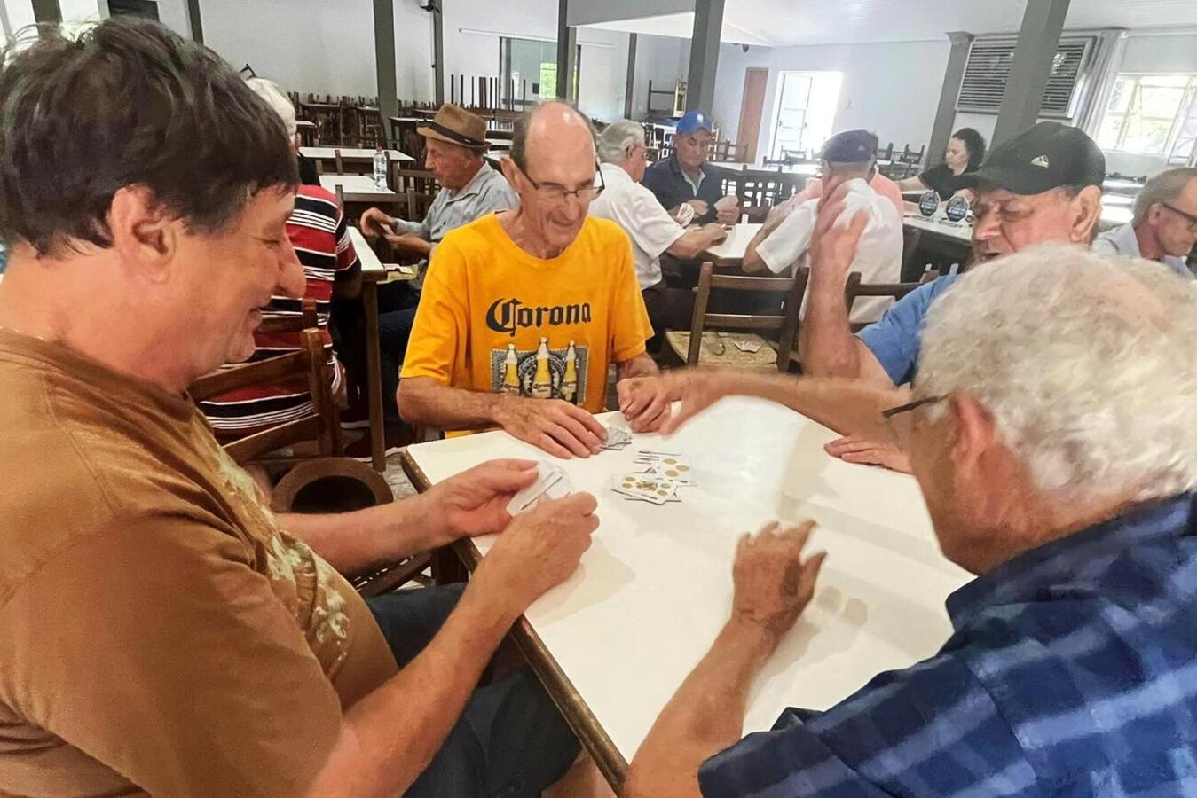 Esportes e Lazer organizou Torneio Municipal de Quatrilho