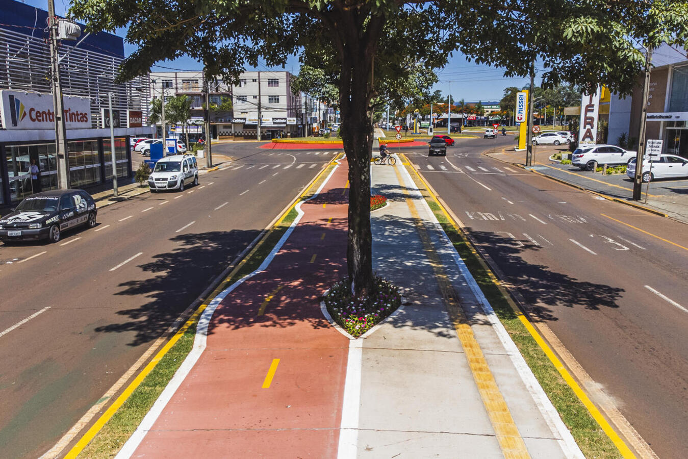 Administração municipal conclui primeira etapa da revitalização da Parigot de Souza