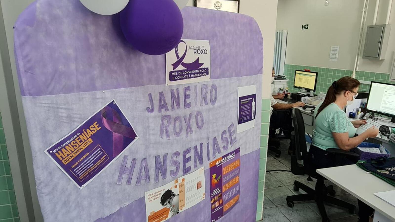 A data é alusiva ao Janeiro Roxo e tem como objetivo despertar atenção sobre os cuidados com a hanseníase, uma doença de pele que muitos acreditavam estar extinta