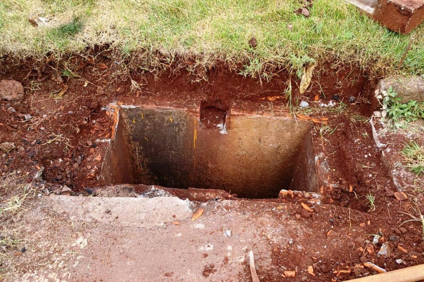 Prefeitura investe R$ 450 mil em recuperação de bueiros e bocas de lobo na Vila Becker