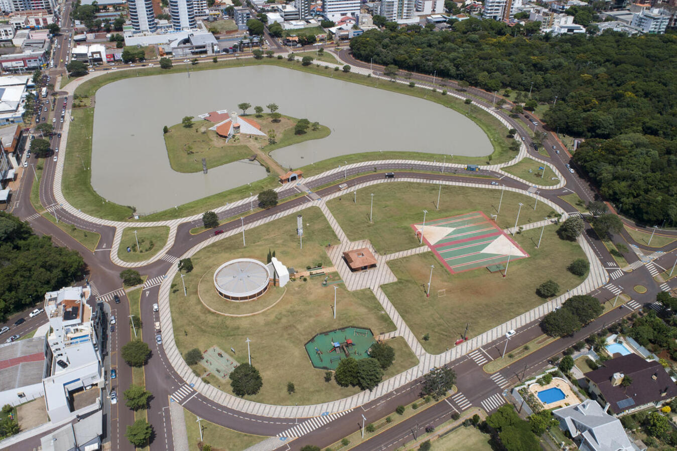 Parceria vai identificar espécies e sanidade da fauna aquática do Parque Ecológico