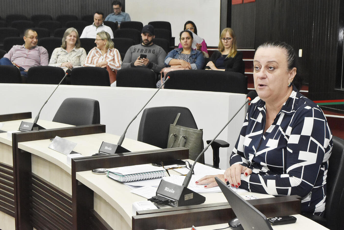 Secretária da Educação chama atenção para que os pais se envolvam mais na vida escolar de seus filhos
