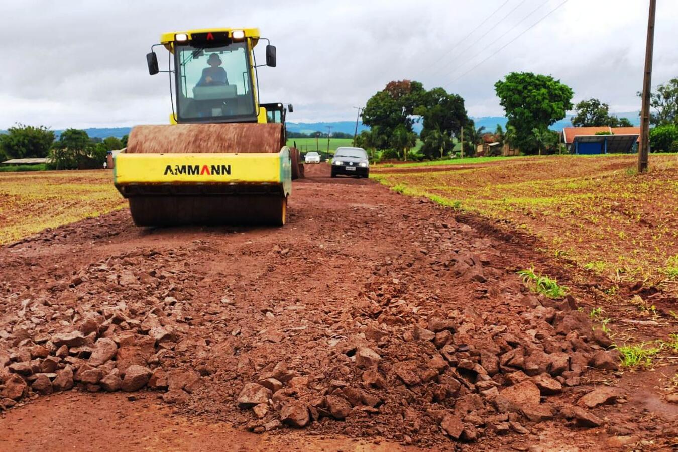 Prefeitura realiza recuperação asfáltica na região de Cerro da Lola