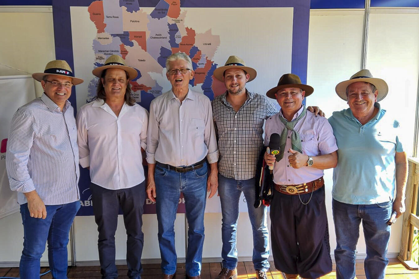 Gestor municipal cumpre agendas com entidades e imprensa no Show Rural