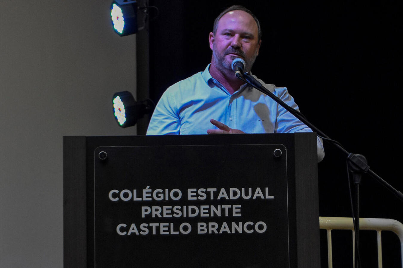 Governo foi representado pelo vice-prefeito Ademar Dorfschmidt e pela secretária Marli Gonçalves Costa em evento na tarde desta sexta (17) no auditório do Premen