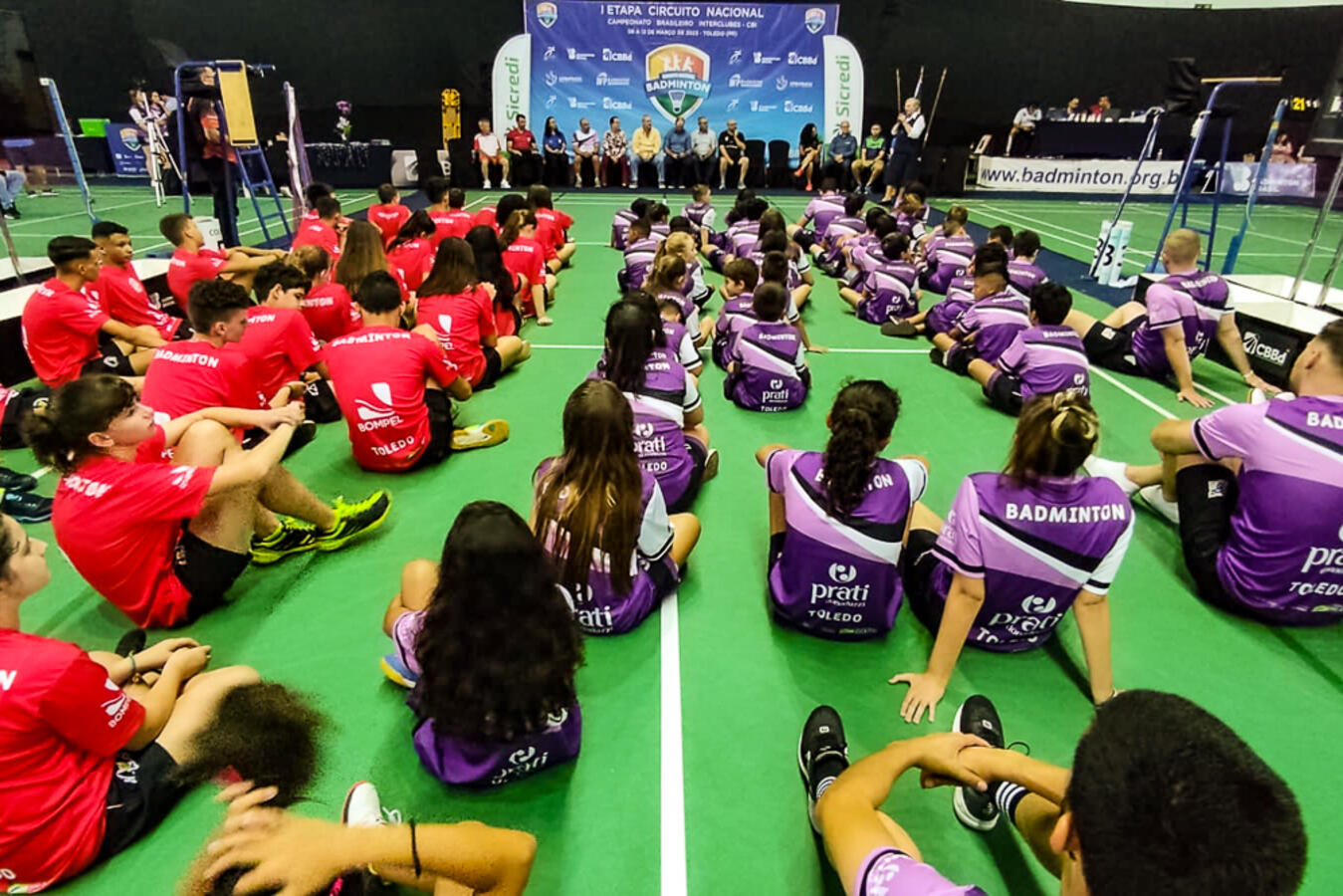Vice-prefeito e secretários municipais prestigiam abertura de nacional de badminton