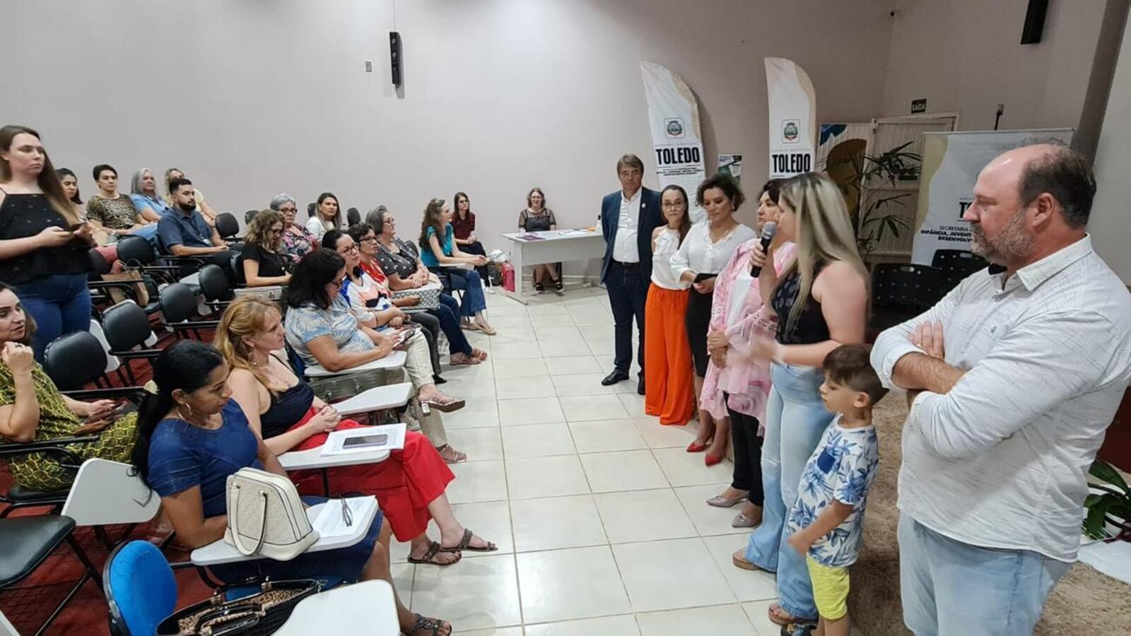 “A Mulher no Universo Político” foi uma ação promovida como parte da programação do mês da mulher em Toledo