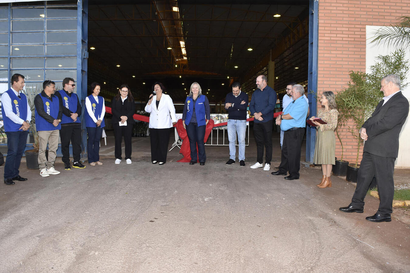 Iniciada na manhã desta quinta (20), feira promovida pelo Rotary Club de Toledo/Aliança prossegue até domingo (23) no Centro de Eventos Ismael Sperafico