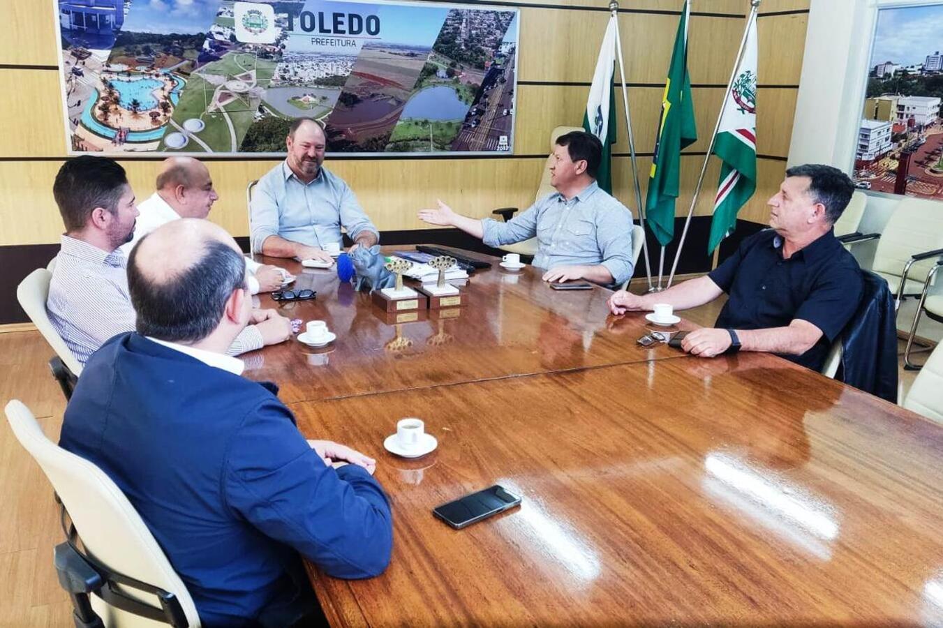 Representante do Governo do Paraná veio a Toledo para conversa técnica