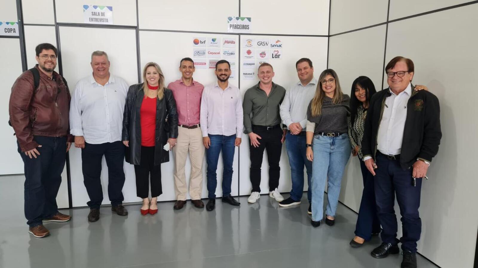 Objetivo era conhecer a gestão e as estratégias utilizadas pela equipe local nas relações de proporcionar emprego e renda