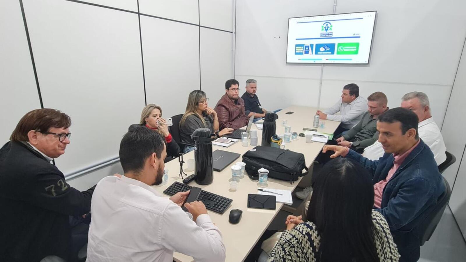 Objetivo era conhecer a gestão e as estratégias utilizadas pela equipe local nas relações de proporcionar emprego e renda