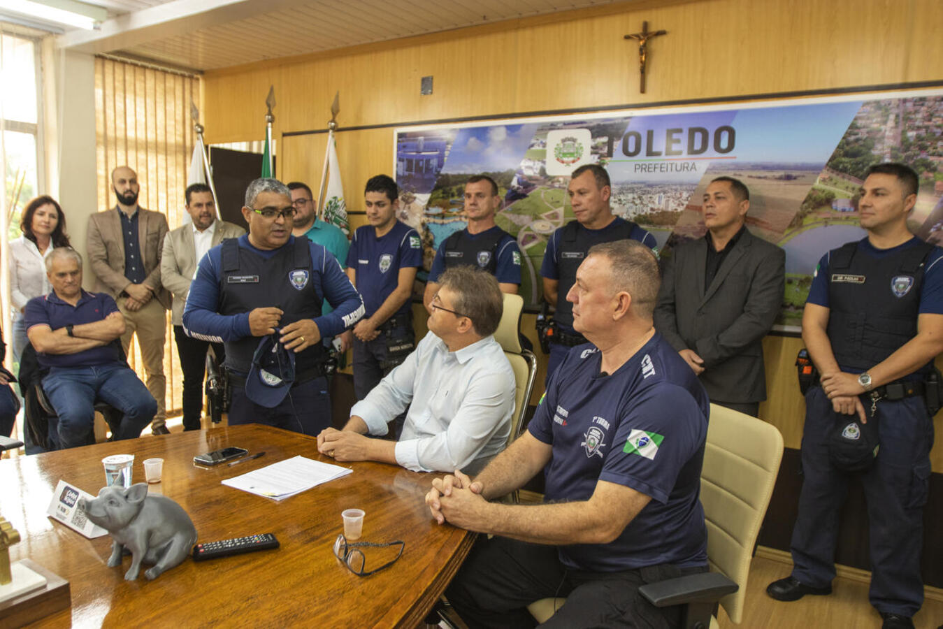 Ato realizado na manhã desta terça (9), na Sala de Reuniões do Gabinete do Prefeito, marca início de nova fase dos quase 29 anos de história da corporação