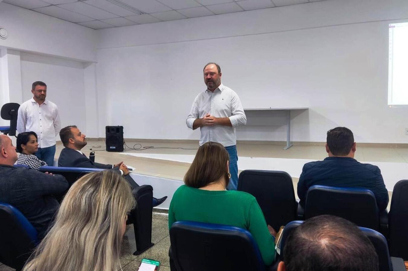 Gestores municipais de saúde são informados sobre a homologação do Hospital Regional