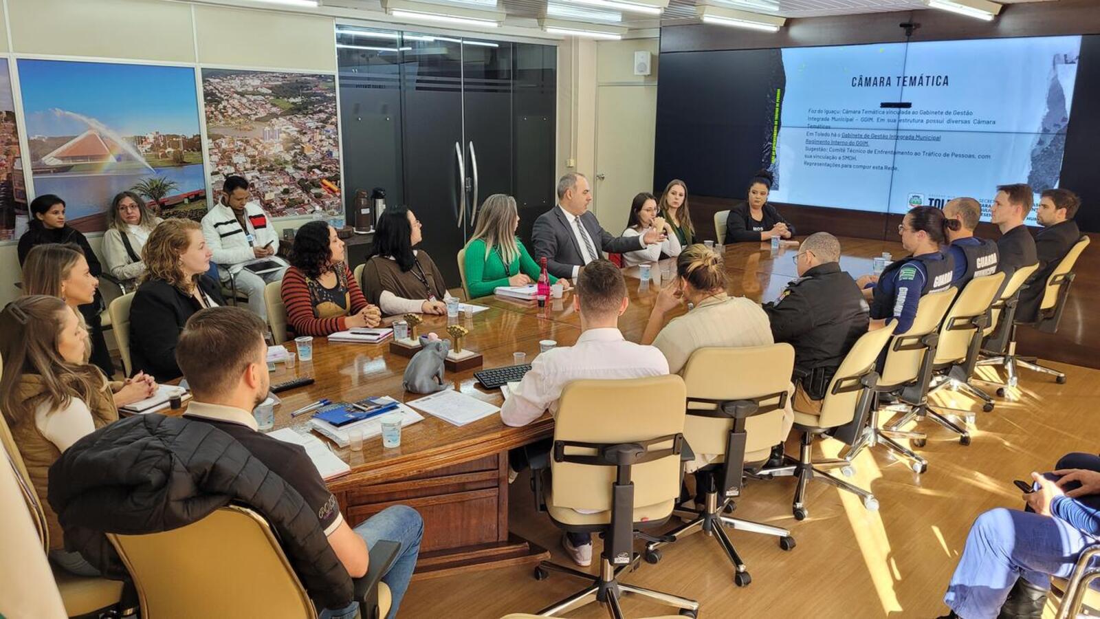 Formado na manhã da última sexta (12), em encontro na Sala de Reuniões do Gabinete do Prefeito, grupo terá representantes de órgãos públicos e sociedade civil
