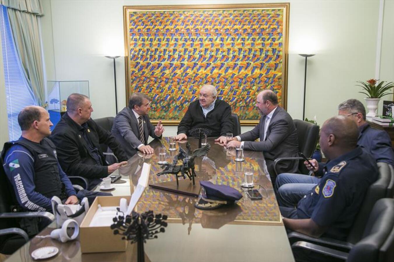 Prefeitos de Toledo e Curitiba discutem projetos na capital do estado