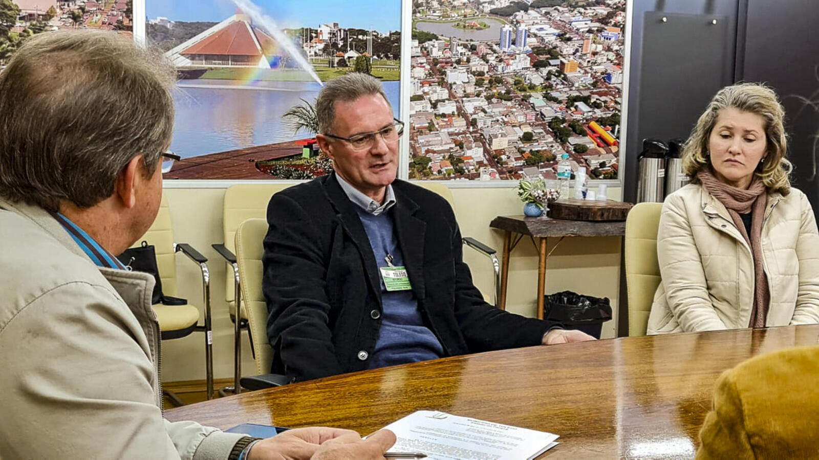 Prefeito assina portarias de aposentadoria e agradece servidor pela dedicação