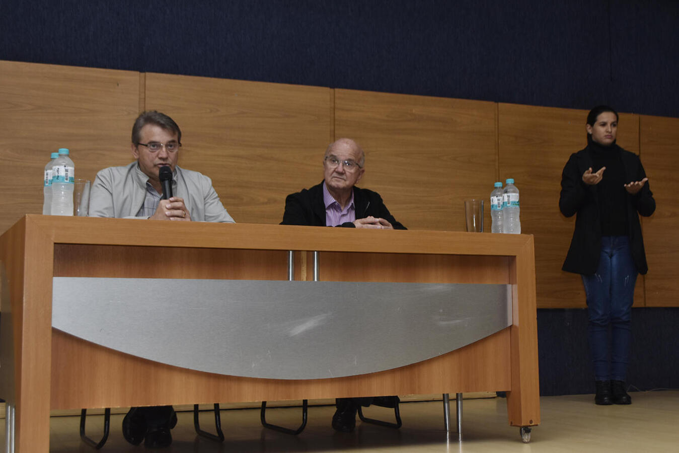 Realizado na manhã desta sexta (2), evento no Auditório Acary Oliveira ouviu sugestões da comunidade para peça que será entregue à Câmara até dia 15