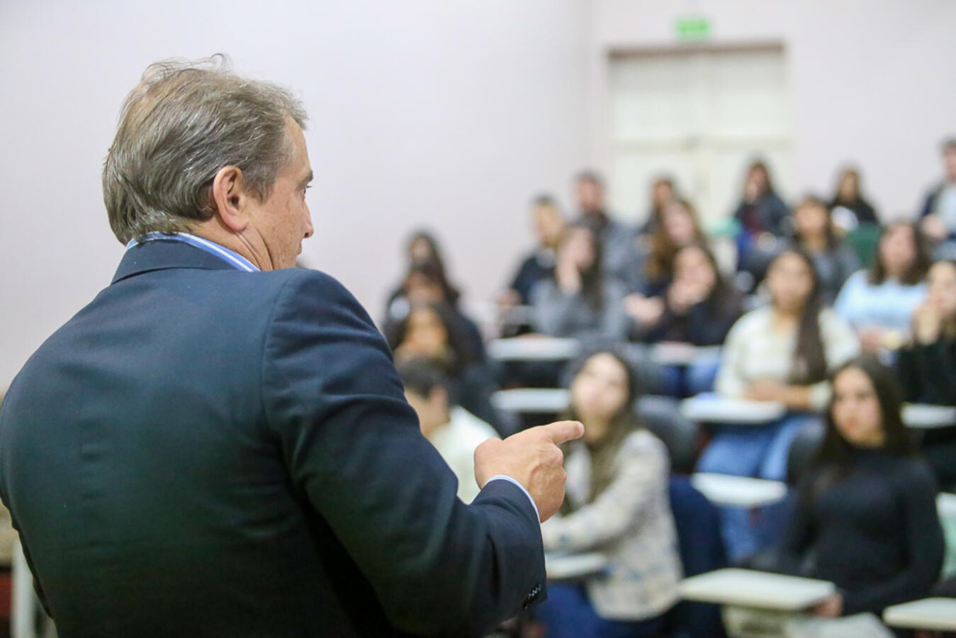 Curso preparatório do Jovens na Universidade tem aula inaugural