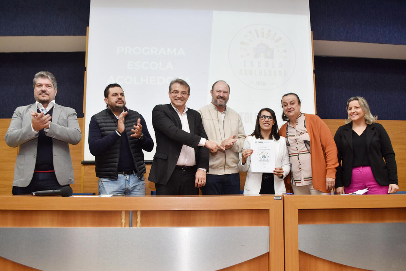 A intenção é atender os aproximadamente 400 alunos imigrantes de diversas nacionalidades.