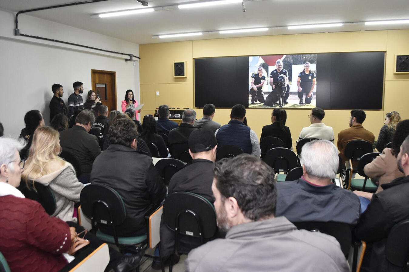 Evento realizado no auditório da Escola de Governo na tarde desta quinta-feira (22) permitirá expansão de ações que já são realizadas na rede municipal de ensino 
