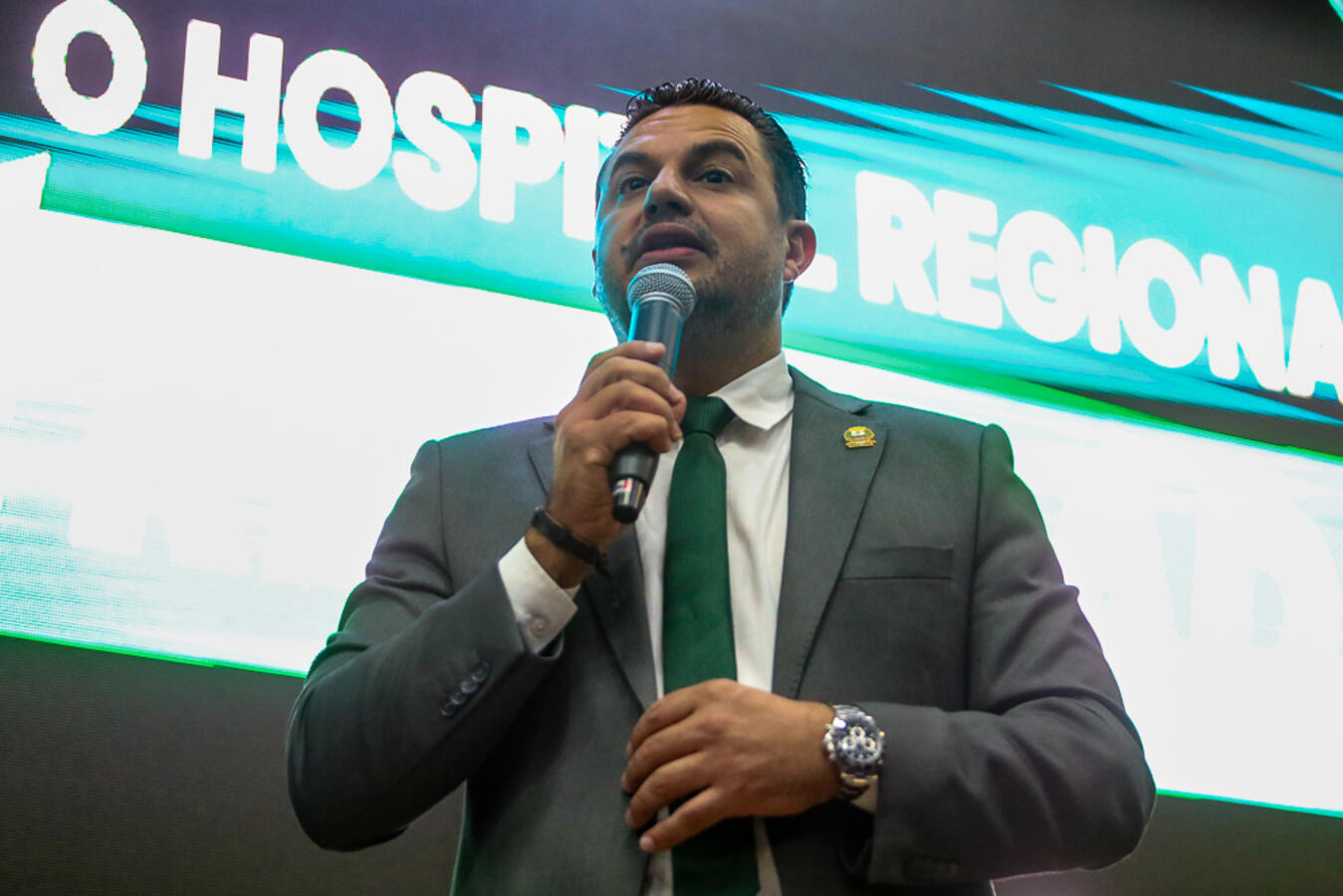 Emoção marca a assinatura do contrato de gestão do Hospital Regional de Toledo 
