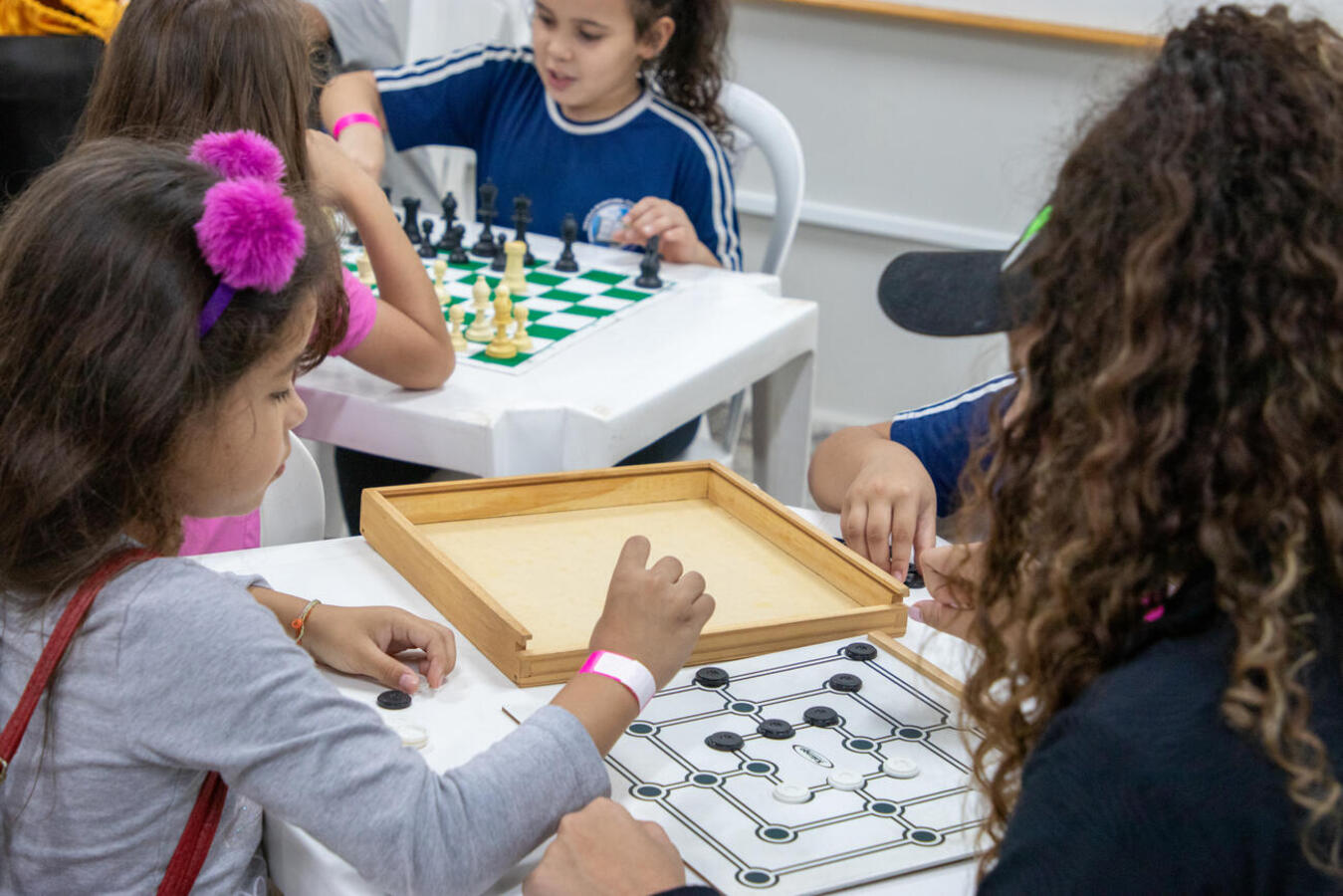 Gratuito, evento está sendo realizado entre segunda e quinta (10 a 13) no câmpus II (Centro) da Unipar, parceira das secretarias da Educação e de Esportes e Lazer na ação