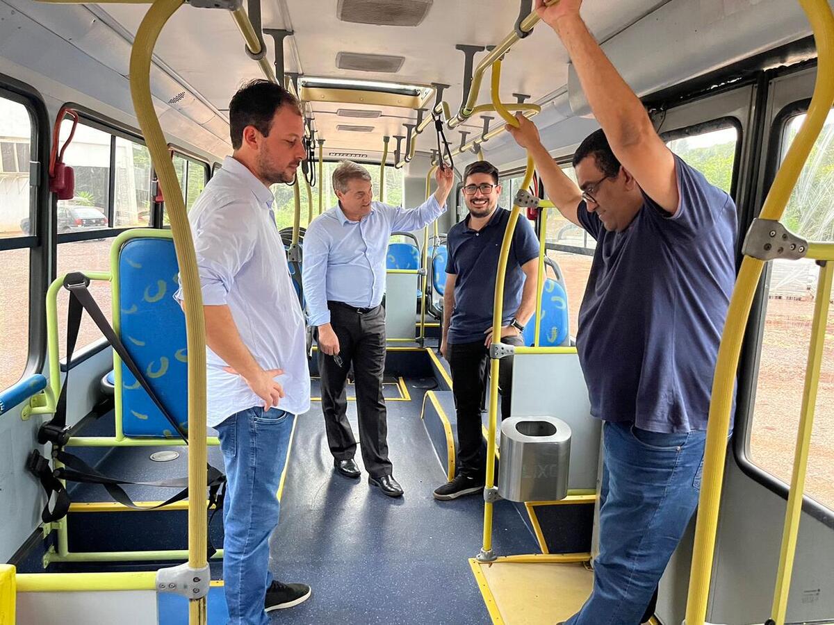 Realizada na tarde desta quarta (12), entrega foi possível graças ao apoio institucional do governo municipal e intermediado em 2022 pelo então deputado estadual Natan Sperafico