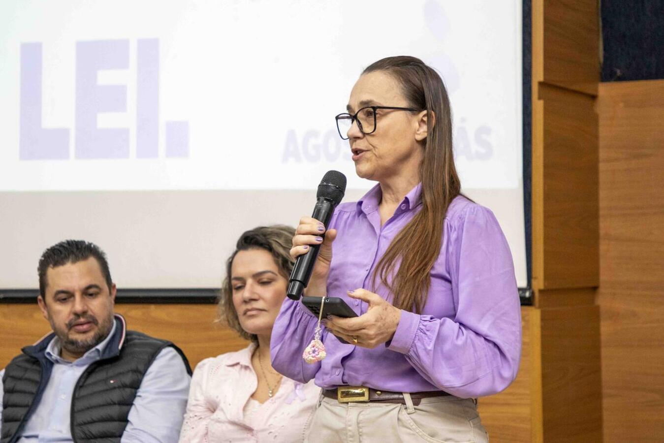 Decreto firmado durante Seminário Mulheres em Foco regulamenta Campanha Agosto Lilás