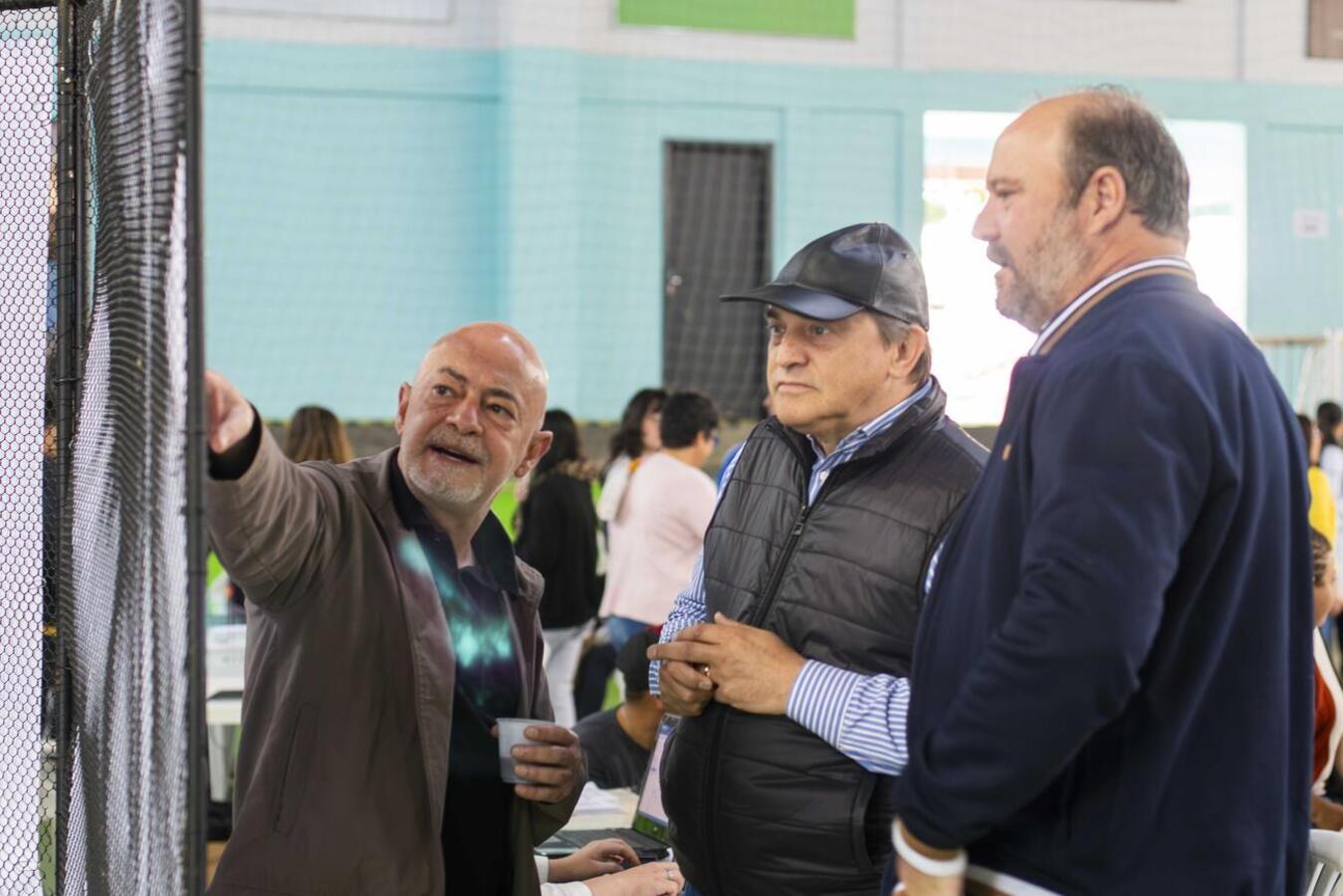 Segunda edição do Prefeitura nos Bairros atende população da Grande Pioneiro