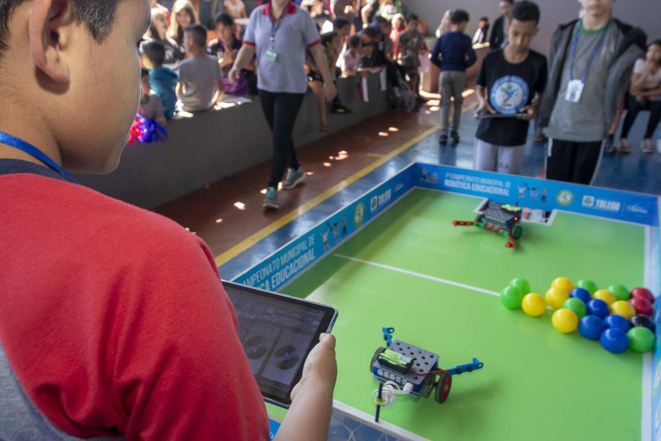 Alunos disputam uma vaga na etapa final, que acontece durante a semana de Inovação e Tecnologia do 4º Pig Data Toledo no próximo mês