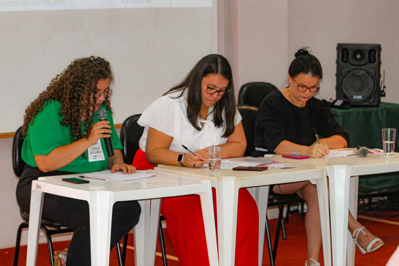 Aproximadamente 60 jovens participaram da 5ª Conferência Municipal de Juventudes no CJU Márcio Antônio Bombardelli, no Jardim Europa