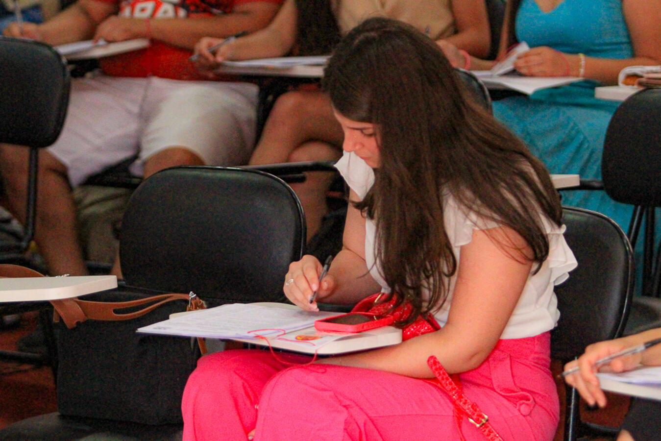 Aproximadamente 60 jovens participaram da 5ª Conferência Municipal de Juventudes no CJU Márcio Antônio Bombardelli, no Jardim Europa