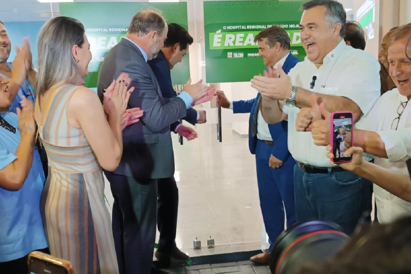 Solenidade na tarde desta sexta (6) representa o início de uma nova fase no atendimento hospitalar à população, que tanto esperou pela conclusão desta obra