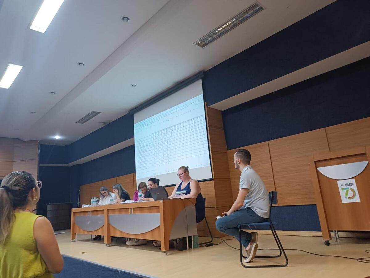 Ainda na noite de domingo (01) foram conhecidos os nomes dos candidatos mais votados para assumir uma vaga de conselheiro tutelar no município