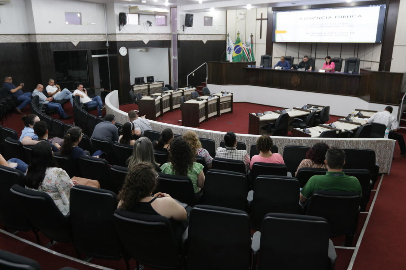 A apresentação completa pode ser conferida acessando o portal da Câmara nas redes sociais 