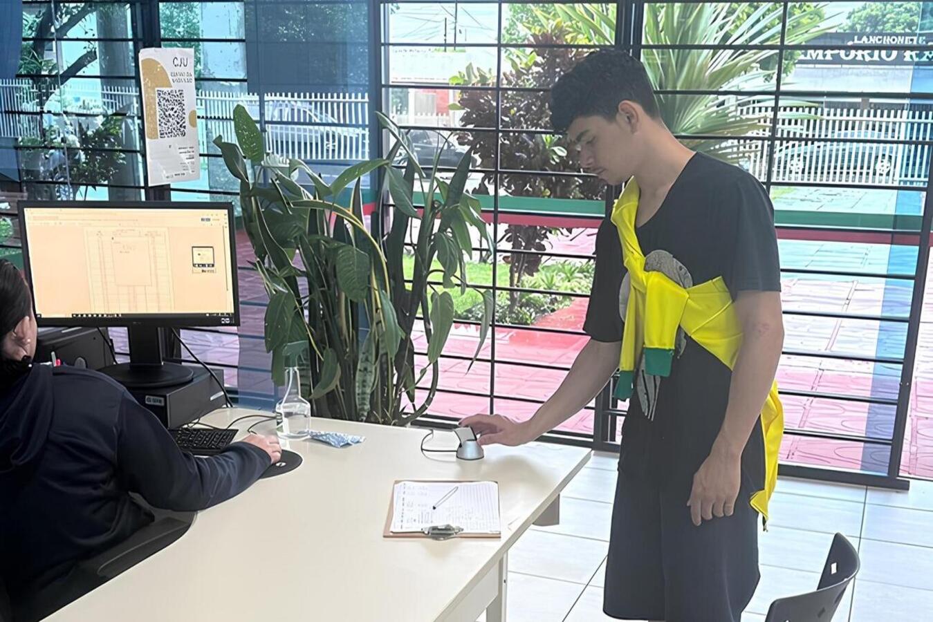 Equipamentos entregues semana passada aos Centros de Juventude oferecerão, entre outros benefícios, maior segurança a usuários, servidores e a comunidade do entorno