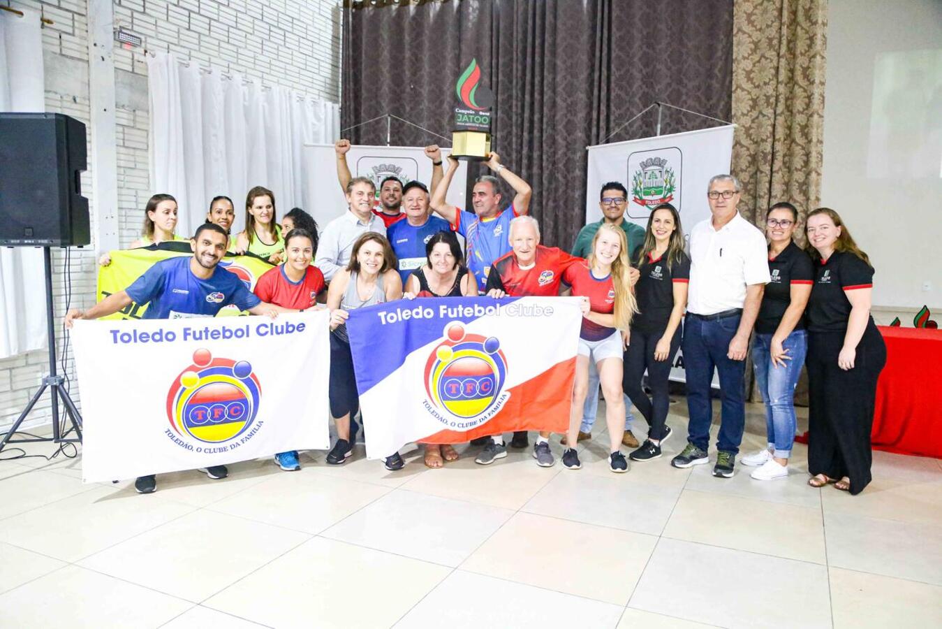 Cerimônia premia campeões dos Jogos Abertos de Toledo