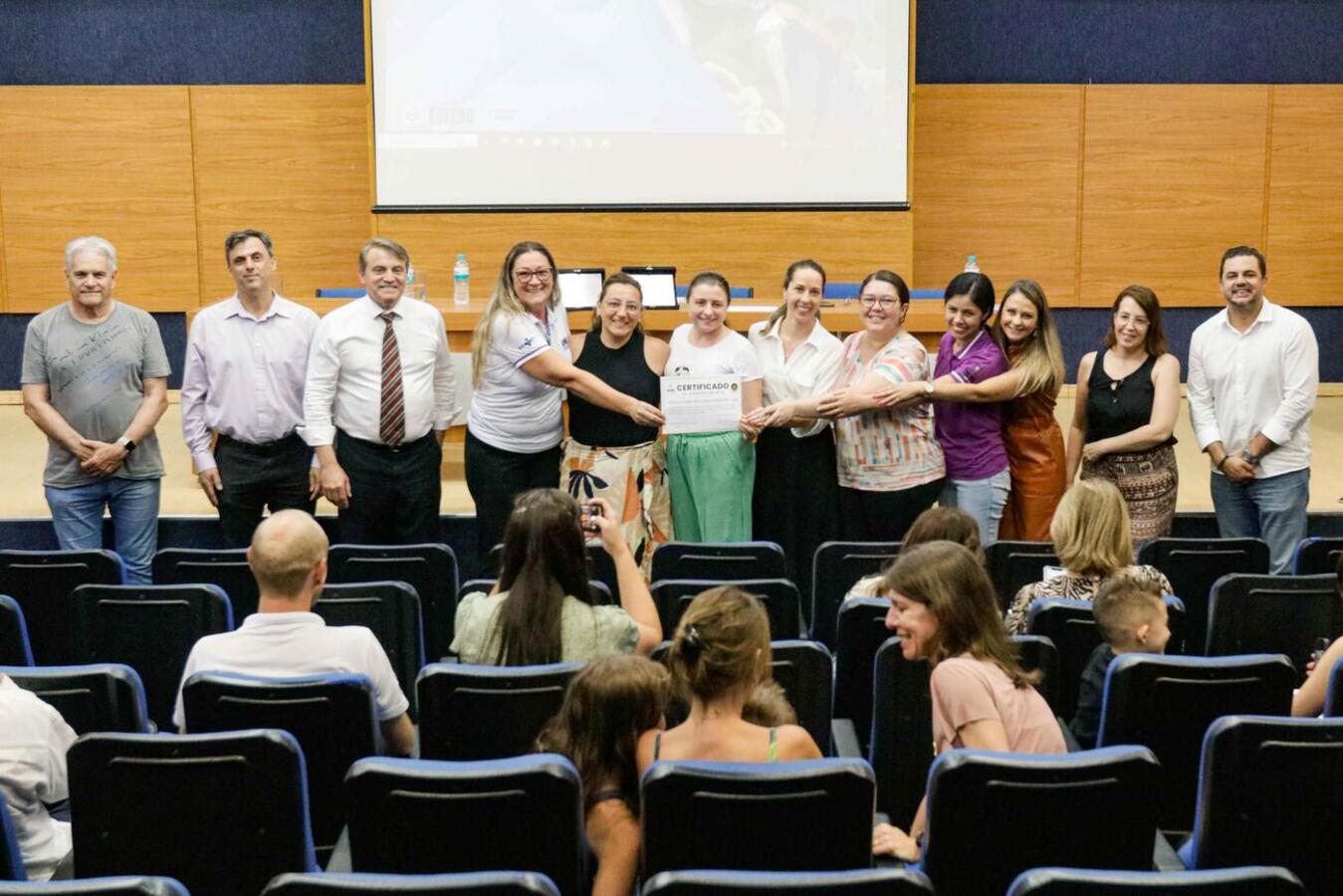 Cerimônia reuniu setores que garantiram a erradicação da transmissão vertical de HIV e sífilis