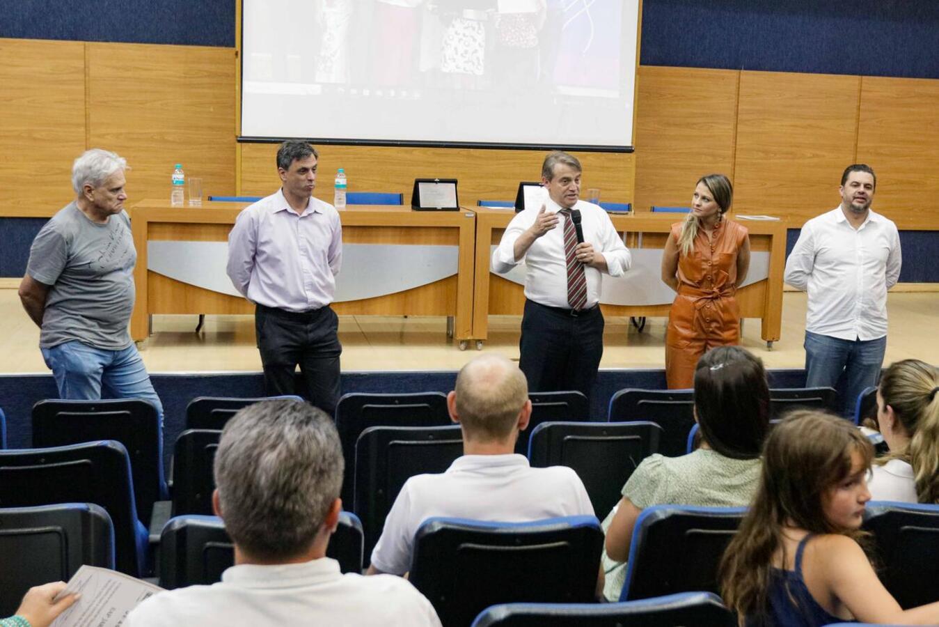 Cerimônia reuniu setores que garantiram a erradicação da transmissão vertical de HIV e sífilis