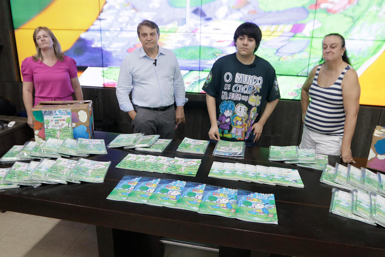 Educação adquire livros de escritor toledano Cassiel da Rosa