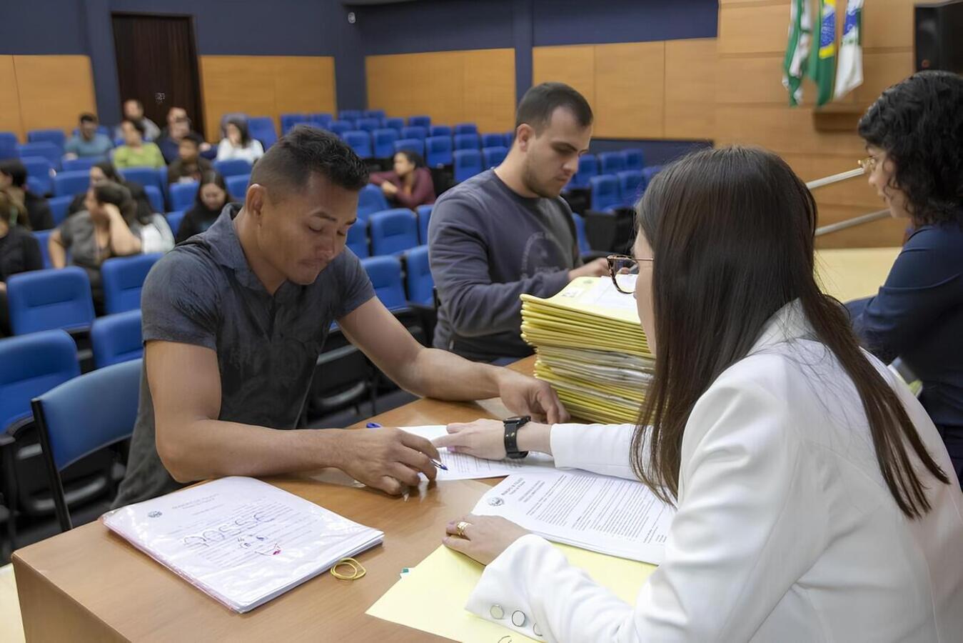 Reconhecimento à qualidade dos serviços prestados pela categoria à população foi o objetivo central das ações da Secretaria de Recursos Humanos no ano passado